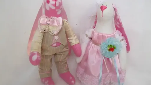 Зайцы тильда в розовом