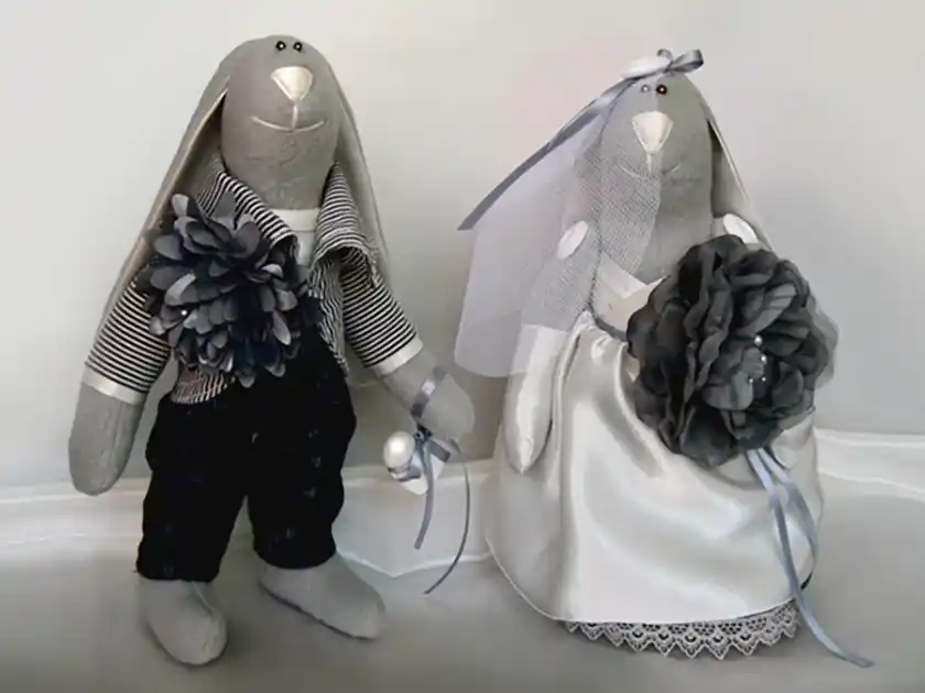 Свадебные зайцы тильда