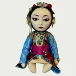 Тедди долл Гейша сидит